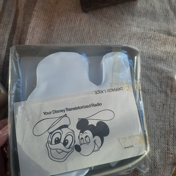 🏷SALE. Mickey Mouse Transistorized Radio. Antique. In Box. Closing! Final Price - Picture 9 of 16